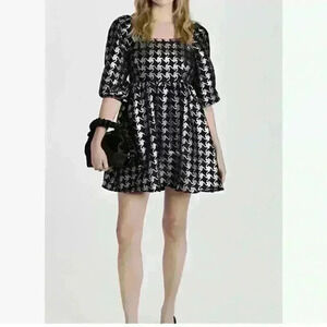 Moon River Metallic Black/ Silver Dress Size Medium. Great for parties new